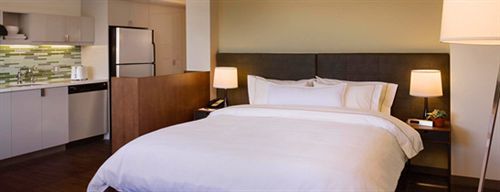 Element Hotel 3*